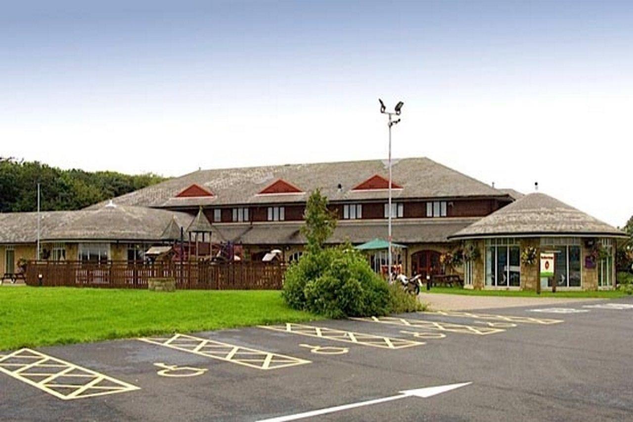 Premier Inn Ashington Ашингтон Экстерьер фото